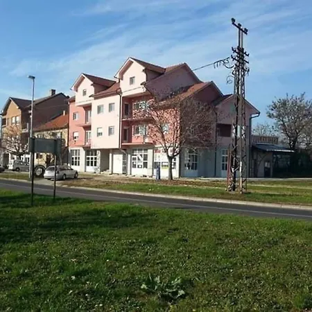 Small Cute Single A2 In Pancevo