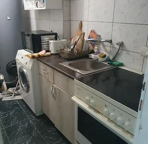 Small Cute Single A2 In 아파트